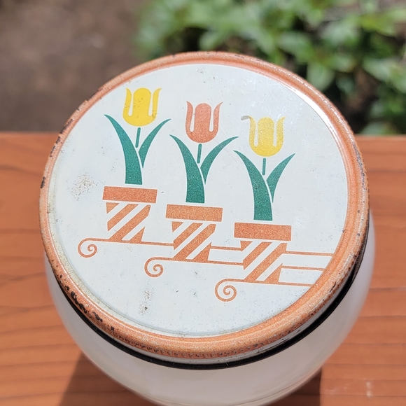 Vintage Ivory Fire King Range shakers & Grease jar w/tulip lid - Picture 6 of 8